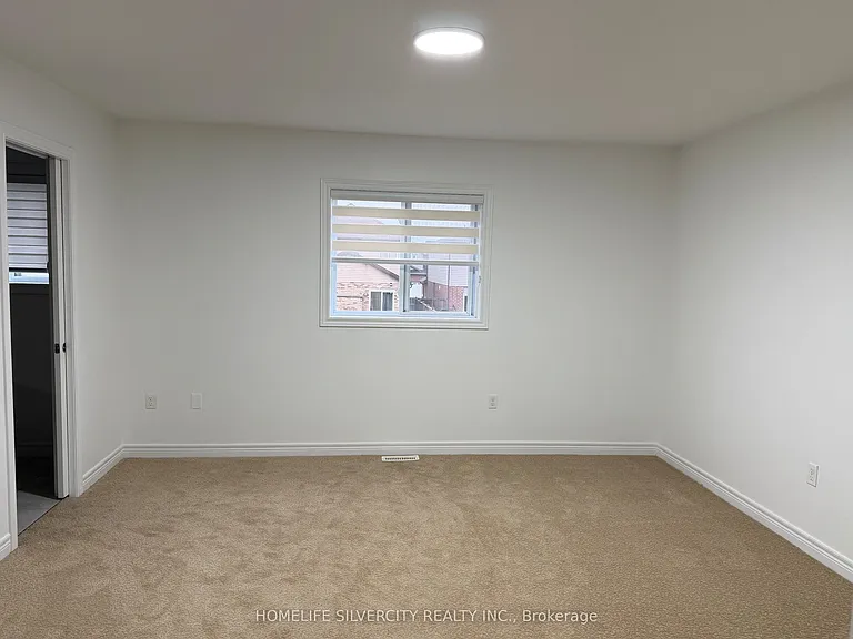 1838 Reilly Walk — Photo 8