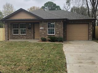 306 Thomas Ave, Pasadena, TX 77506