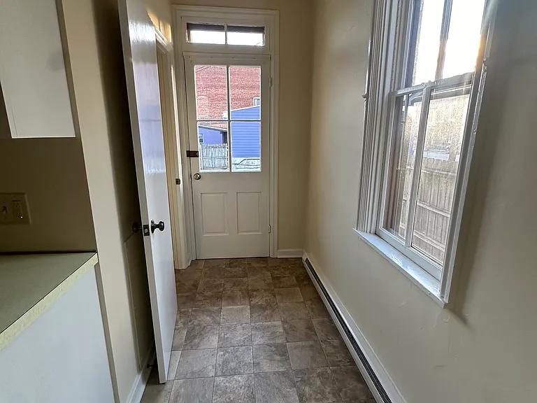 76 W Pomfret St #1 — Photo 8