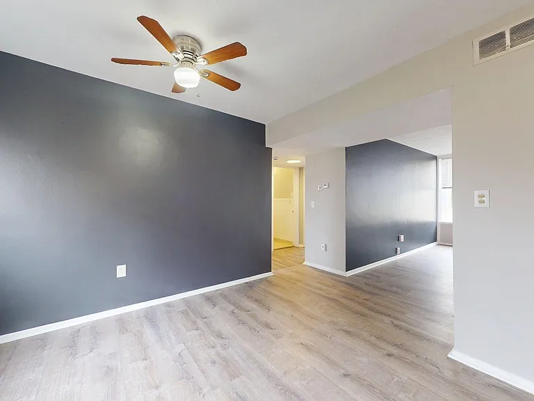 18923 Hilliard Blvd — Photo 12