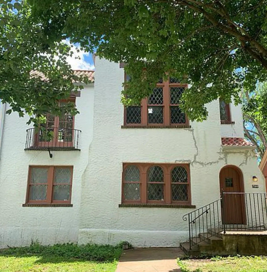 7100 Forsyth Blvd — Photo 1