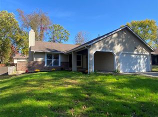 5321 Trailbend Dr, Florissant, MO 63033