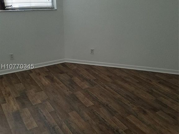 5th image of 2000 N Congress Ave APT 407