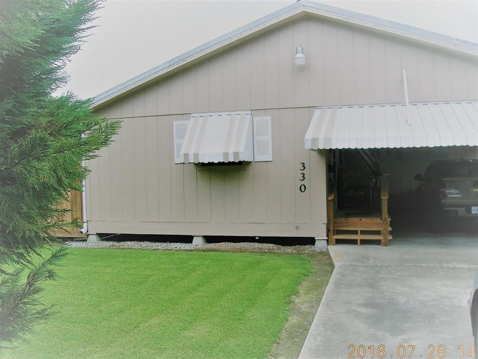 1st image of 330 Corinne St