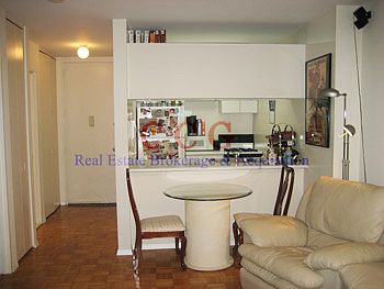 4th image of 300 Albany St APT 8G