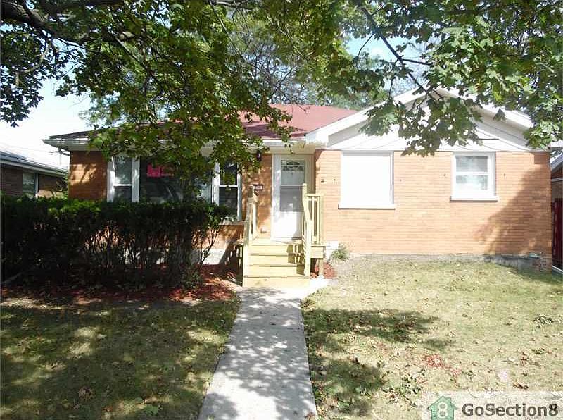 1st image of 744 E 163rd St