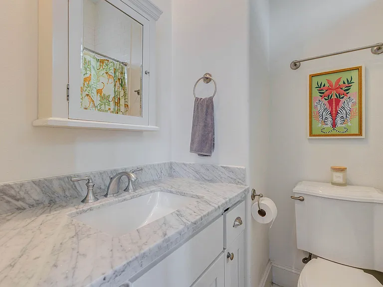 1818 Binz St #D — Photo 17