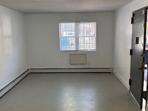 2nd image of 631B Barretto St APT 1