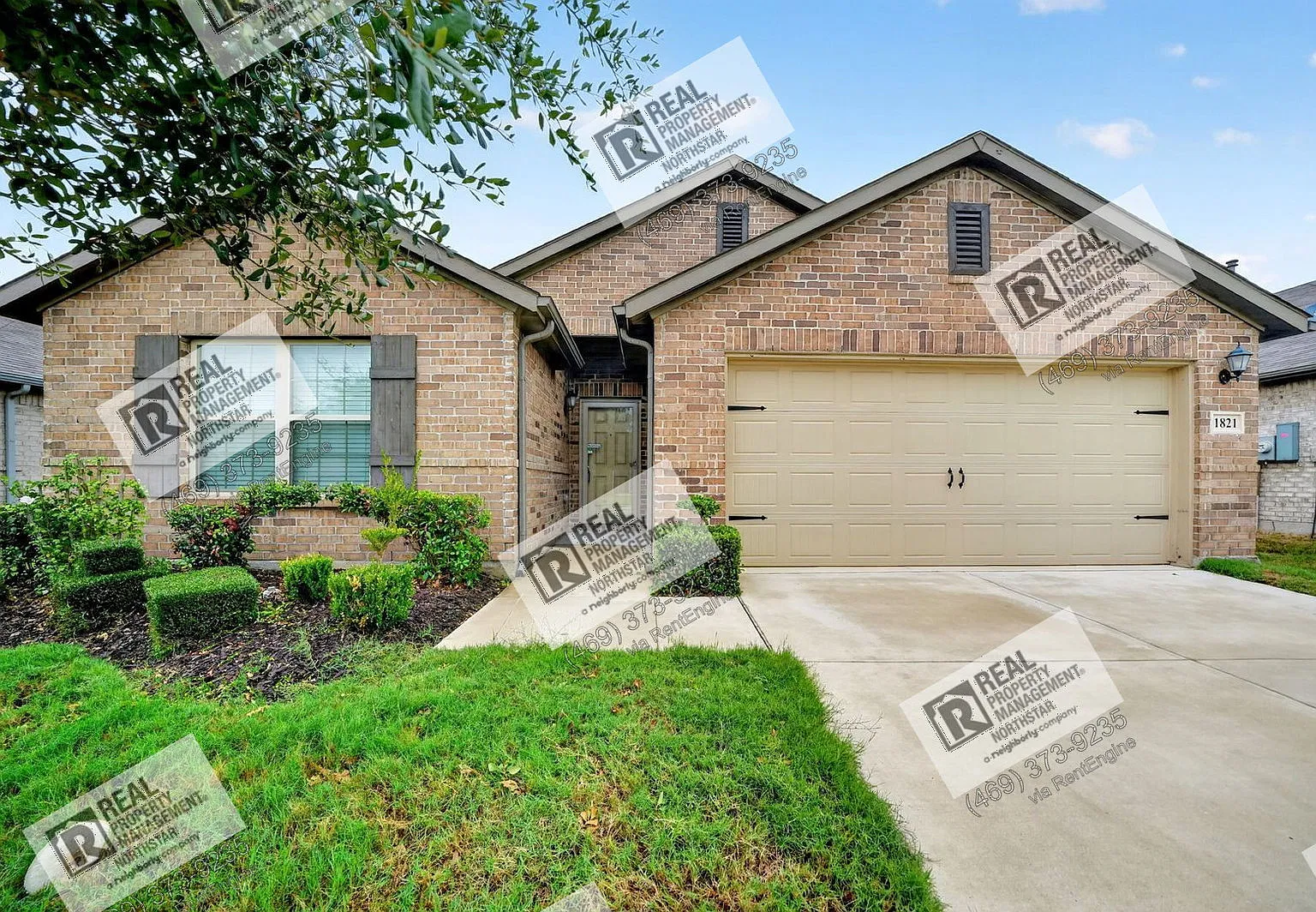 4 bed, 2.0 bath, 1992 sqft, $2,195 — Photo 1