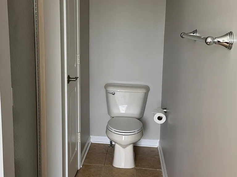 13340 Golden Gate Dr W — Photo 12