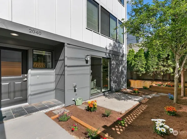 2040 Eastlake Avenue E, Seattle, WA 98102