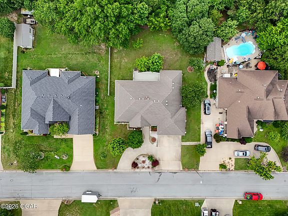 2nd image of 410 Foxfire Ct