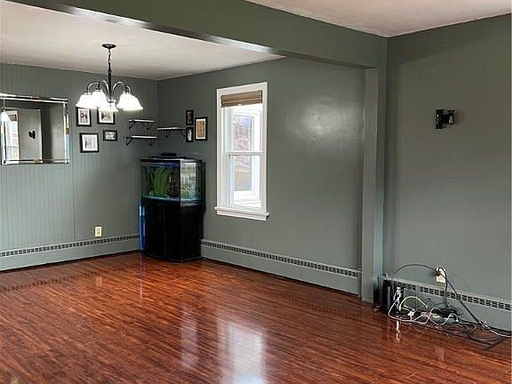 4th image of 3601 Vineland Ave