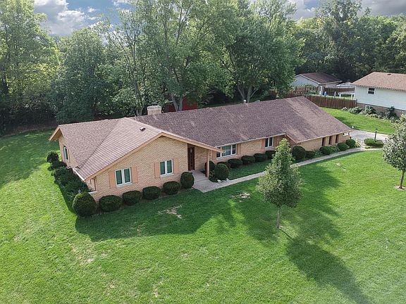 3rd image of 6570 Swissway Dr