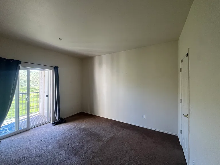 900 Bitner Rd #E35 — Photo 5