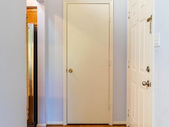 5th image of 2800 Clear Shot Dr APT 9-35