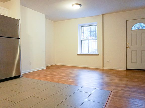 5th image of 36 Vernon Ave #1
