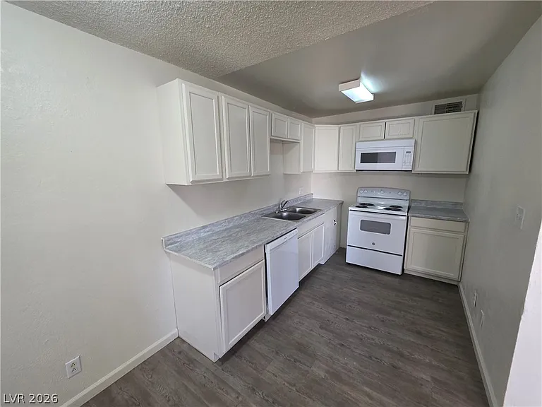 304 Orland St #39 — Photo 7
