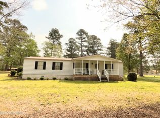 8801 McLeod Rd, Laurinburg, NC 28352