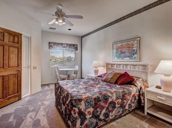 2nd bedroom also has TV