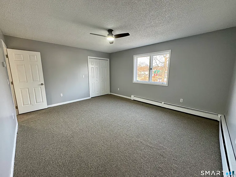 23 Katie Ln — Photo 8