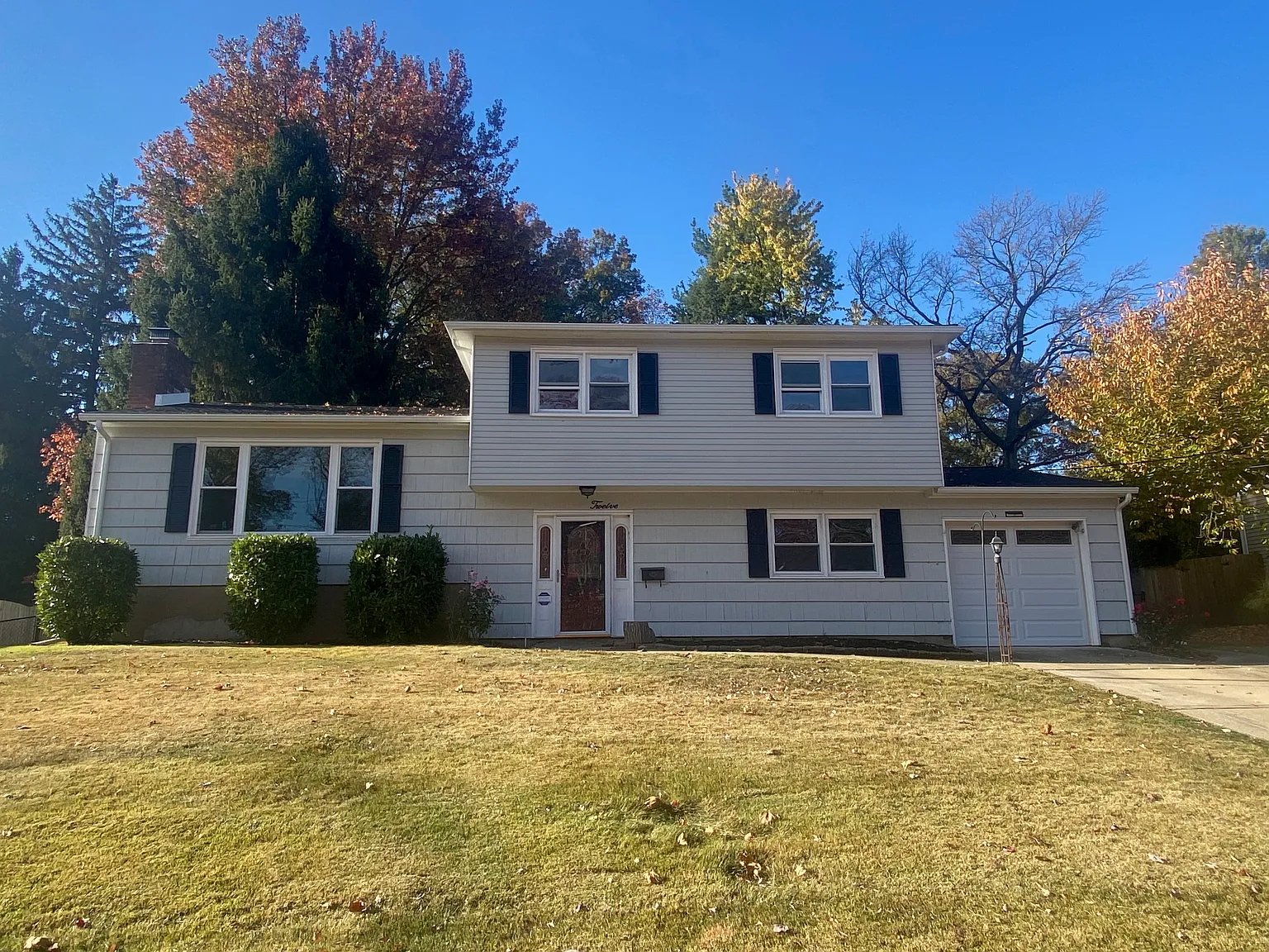 12 Hillsdale Rd photo 1