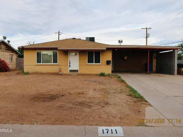 1711 N 33RD Place, Phoenix, AZ 85008
