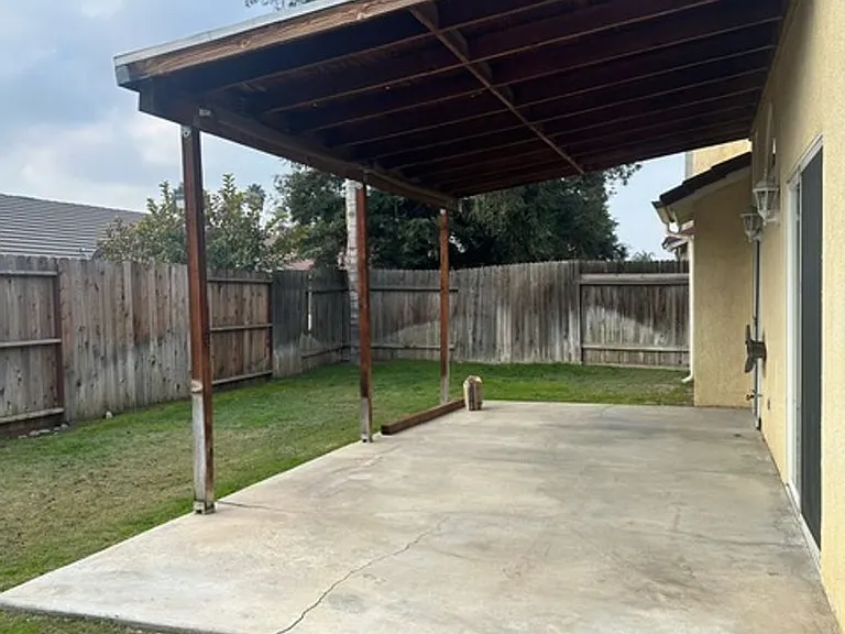 8807 Rollingbay Dr — Photo 14