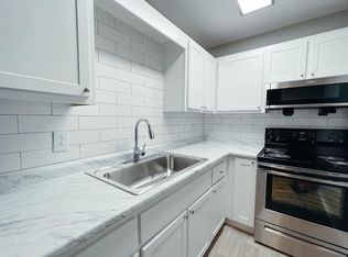 171 Wallace Blvd APT J12, Clarksville, TN 37042