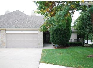 100 SW Cole Younger Cir, Lees Summit, MO 64082