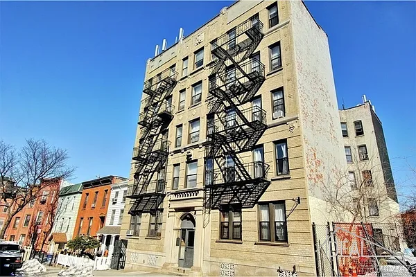 Rented by Ideal Properties Group | media 15