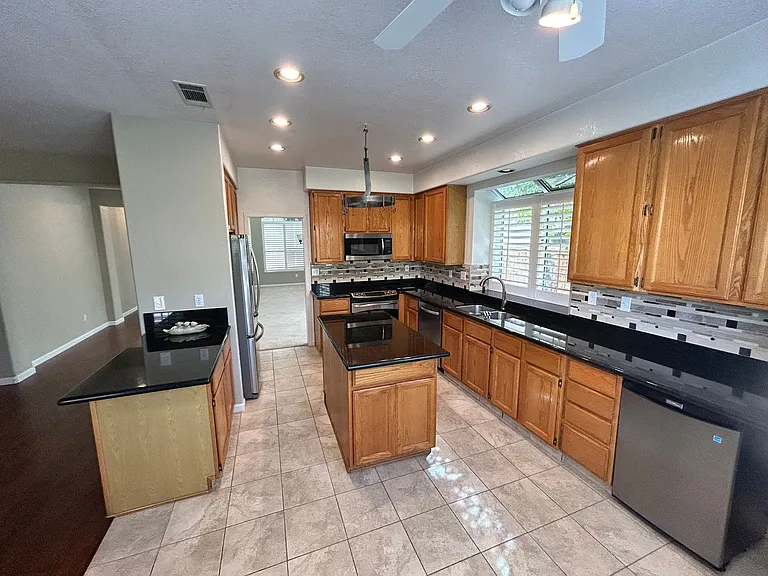 5007 Innisbrook Dr — Photo 10