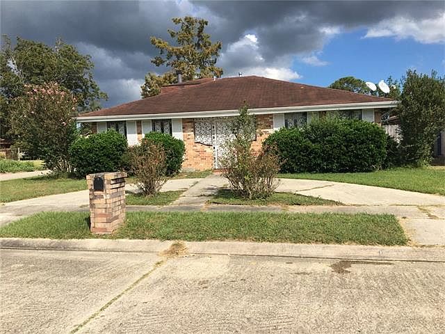 1st image of 7833 Primrose Dr