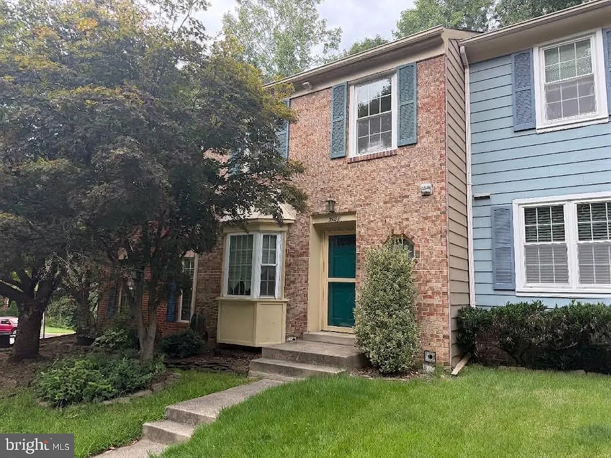 3 bed, 4.0 bath, 1859 sqft, $2,640 — Photo 1