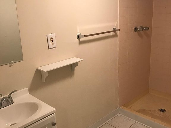 3/4 bathroom 