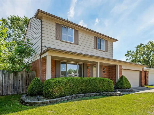 2882 Samuel Dr, Troy, MI 48083