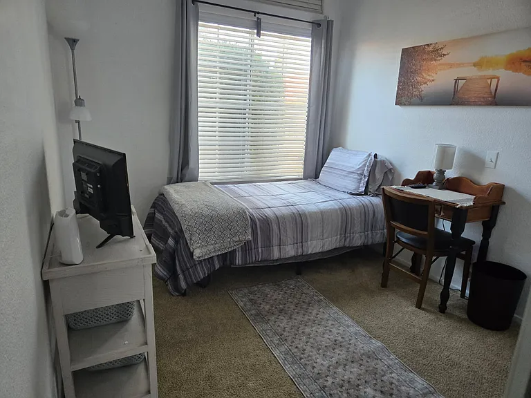 Granite Dr — Photo 1