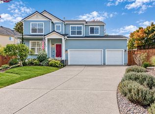 2111 NW Beauchamp Ct, Camas, WA 98607