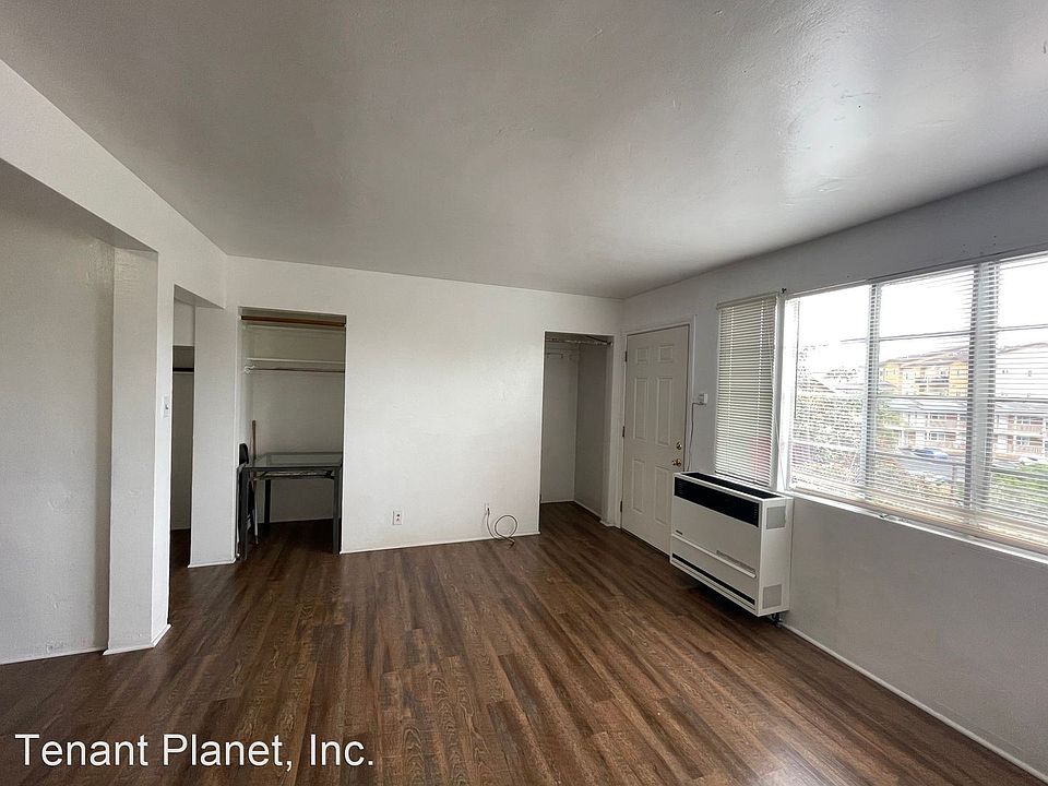 1st image of 2201-7 Burroughs St #2205