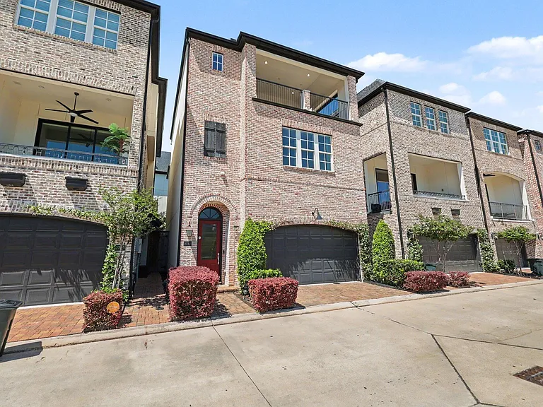 2713 Kinsley Oaks Dr — Photo 18