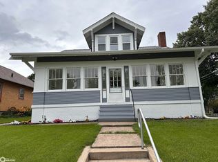 434 E Glasgow St, West Burlington, IA