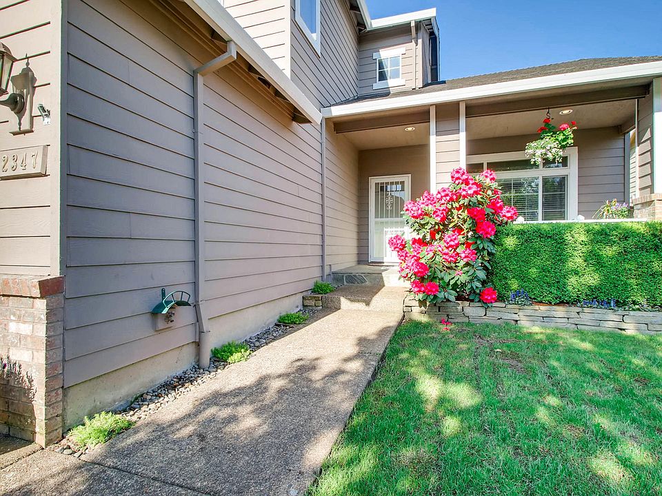 1st image of 2347 NE 14th Pl