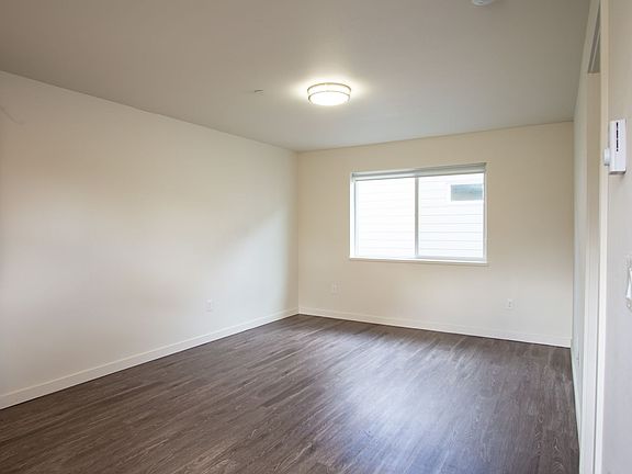 5th image of 6833 N Montana Ave #2