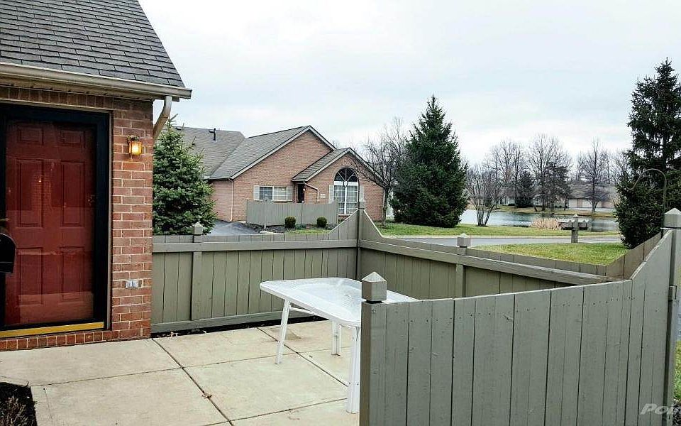 Entrance & Patio