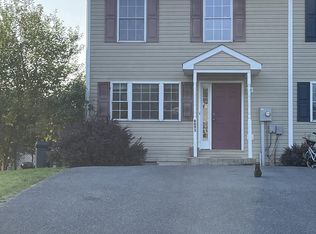 8893 Picadilly Cir, Waynesboro, PA