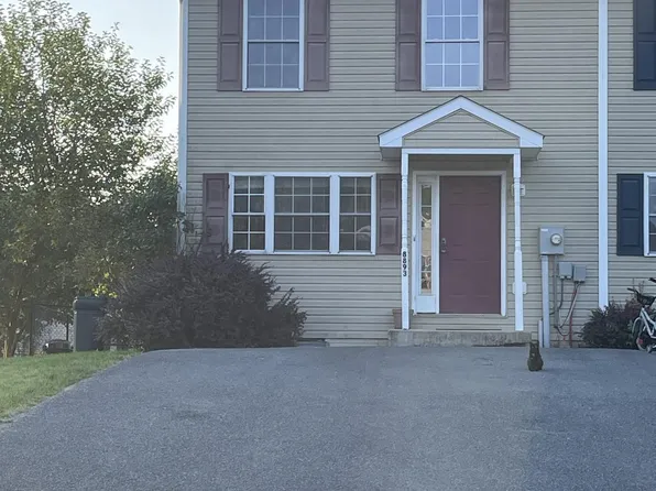 8893 Picadilly Cir, Waynesboro, PA 17268