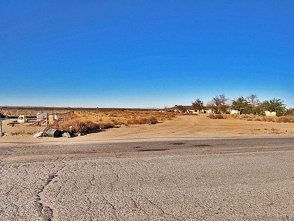 5th image of Chamberlaine Way