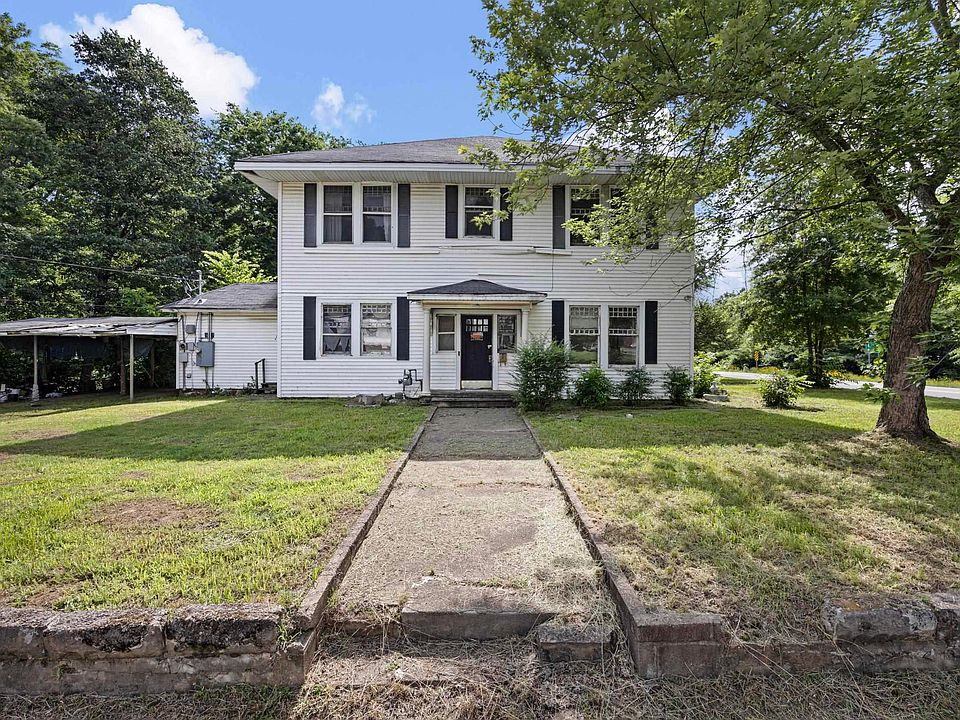 1st image of 308 W Main St