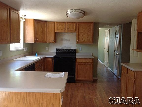 4th image of 473 Forelle St