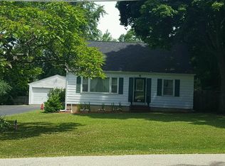 791 Rogers Rd, Gurnee, IL 60031